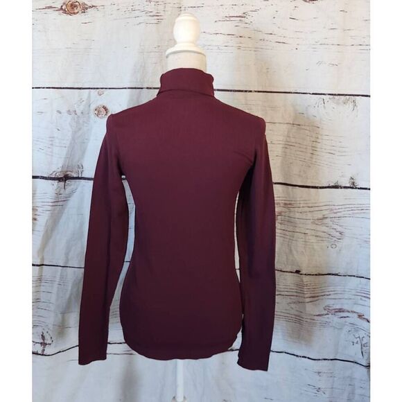 Athleta Flurry Base Layer Turtleneck Size Small - Picture 3 of 6